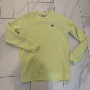Prime medium Green Men’s adidas sweatshirt